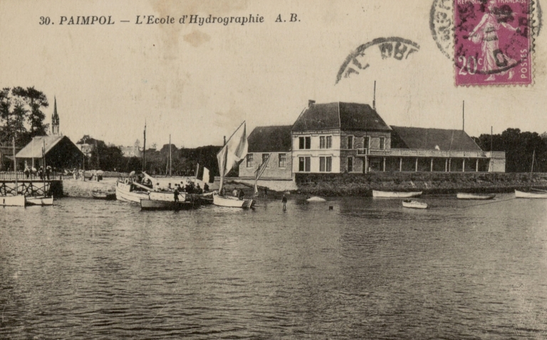 Les écoles, les mairies et les bureaux de poste sur la commune de Paimpol