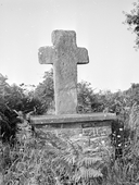 Les croix monumentales de la commune de Monteneuf