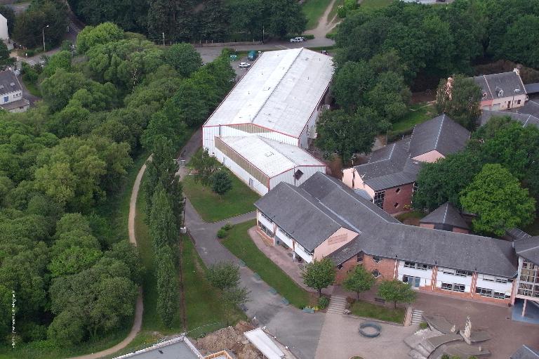 Gymnase du lycée Victor Hugo, 26 avenue François Mitterrand (Hennebont)