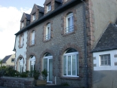 Ancien hôtel de voyageurs, actuellement immeuble à logements (Perros-Guirec)