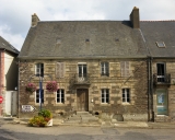 Maison de notable, 6 place aux Pots (Uzel)
