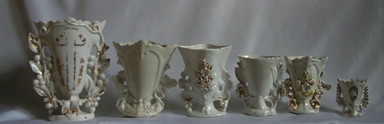 Ensemble de 8 vases d'autel