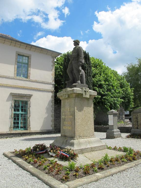 Monument aux morts, rue de l'église (Châteaulin)
