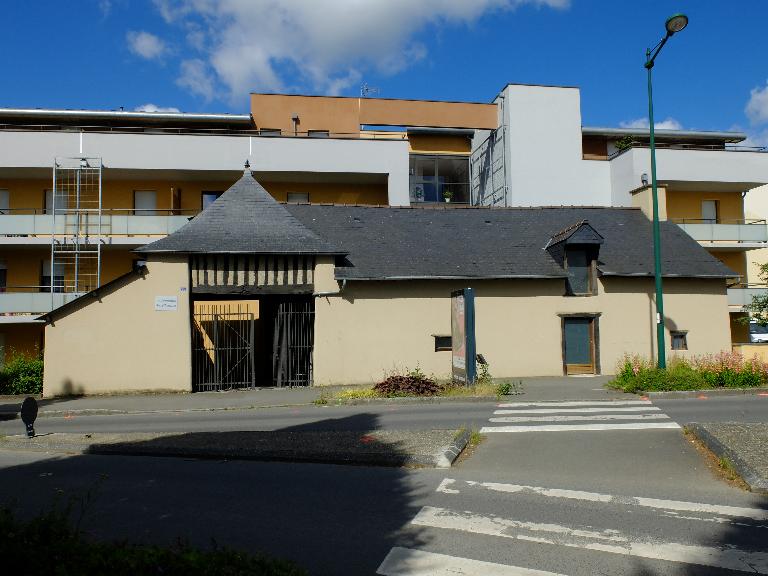 Ancien manoir, puis maison de retenue, le Pâtis (Mordelles)