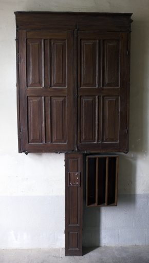 Armoire à bannières