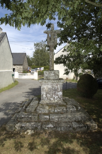 Calvaire, Saint-Nicolas-des-Eaux (Pluméliau fusionnée en Pluméliau-Bieuzy en 2019)