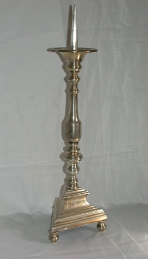 4 Chandeliers d'autel