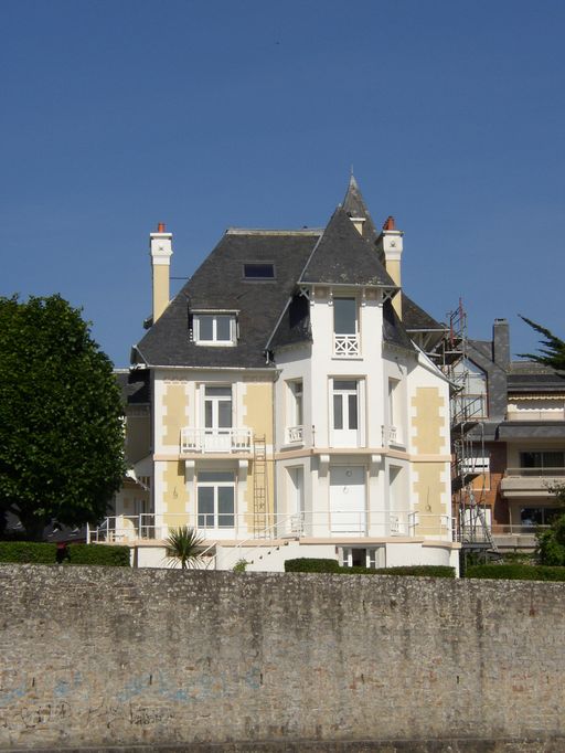 Maison de villégiature Les Rafales, 1 boulevard de Toulhars (Larmor-Plage)