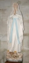 Statue sur socle : Vierge, dite Notre-Dame de Lourdes