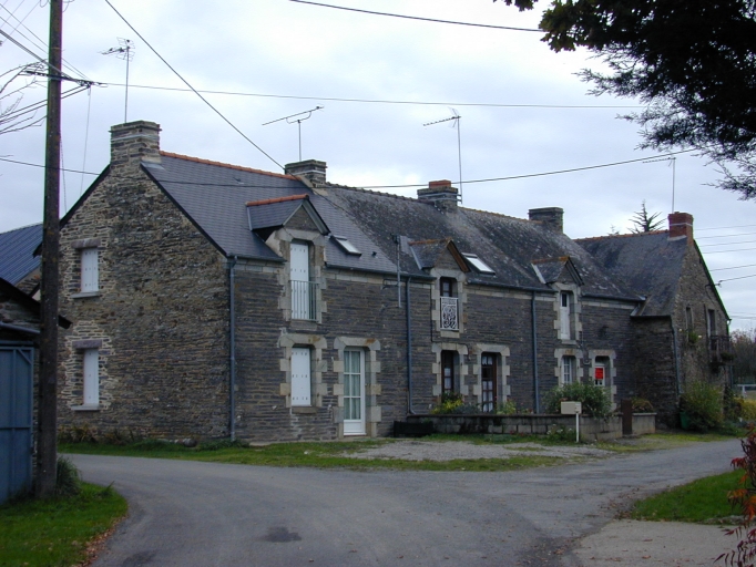 Maisons en série (série de 3), la Porte (Saint-Just)