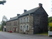 Alignement de deux maisons, 21-25 rue Noël Georges (Maxent)