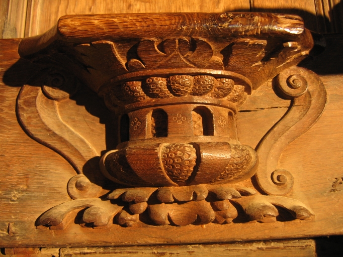 Chapelle Saint-Herbot : stalle 12
