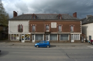 Édifice commercial, 12-16 rue de Dinan (Gévezé)