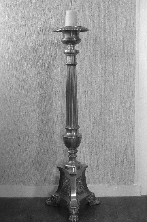 Chandelier pascal, église Saint-Martin (Saint-Martin-sur-Oust)