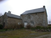 Maison, Linquéniac (Longaulnay)