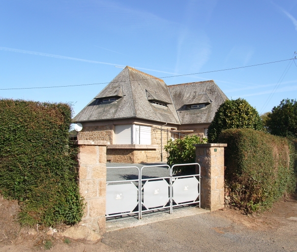 Maison, rue des Patriotes (Penvénan)