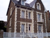Maison de villégiature dite Villa Jeanne d'Arc, 8 rue Robert Surcouf (Cancale)