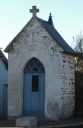 Fontaine et oratoire, rue de la Fontaine (Bais)