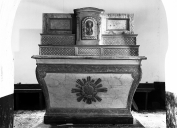 Autel ; gradins d'autel (2) ; tabernacle (maître-autel)