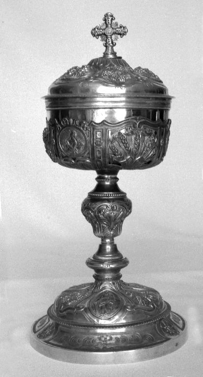 Ciboire, église paroissiale Saint-Pierre (Plounévez-Lochrist)