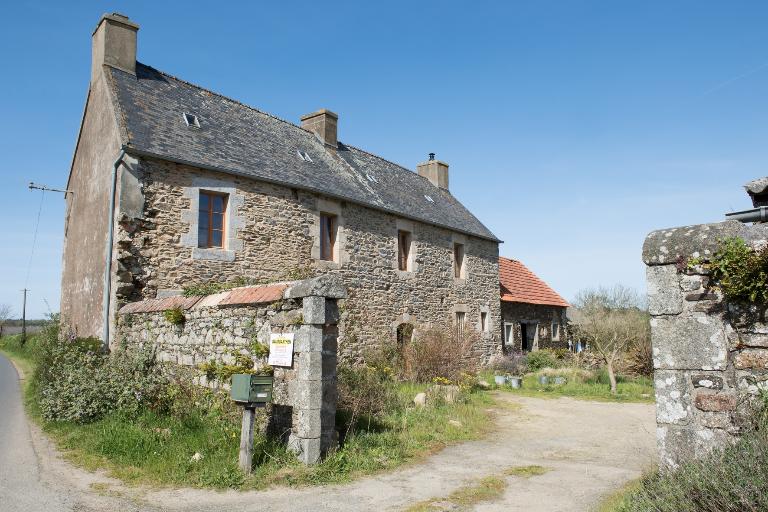 Ferme, Trolong Bian (Hengoat fusionnée en La Roche-Jaudy en 2019)