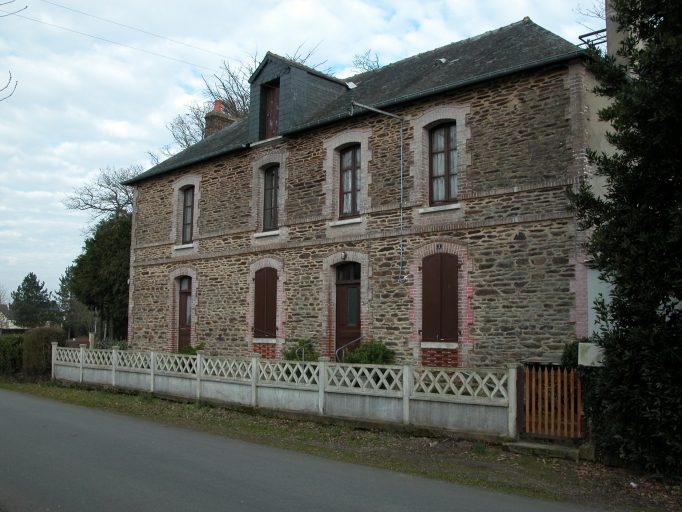 Hôtel du Midi, 1 rue de la Gibotière (Pont-Péan)