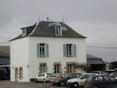 Ancien manoir du Gravot, actuellement entreprise de transport, 24 rue Claude-Bernard, le Gravot (Rennes)