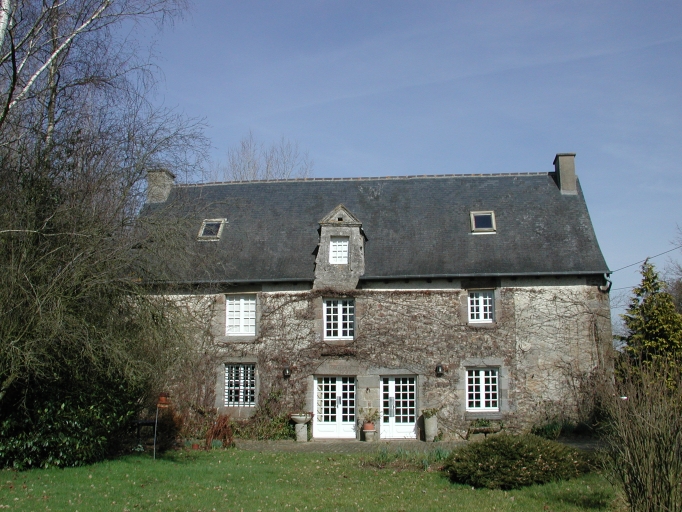 Maison, le Bas Carabouet (Tinténiac)