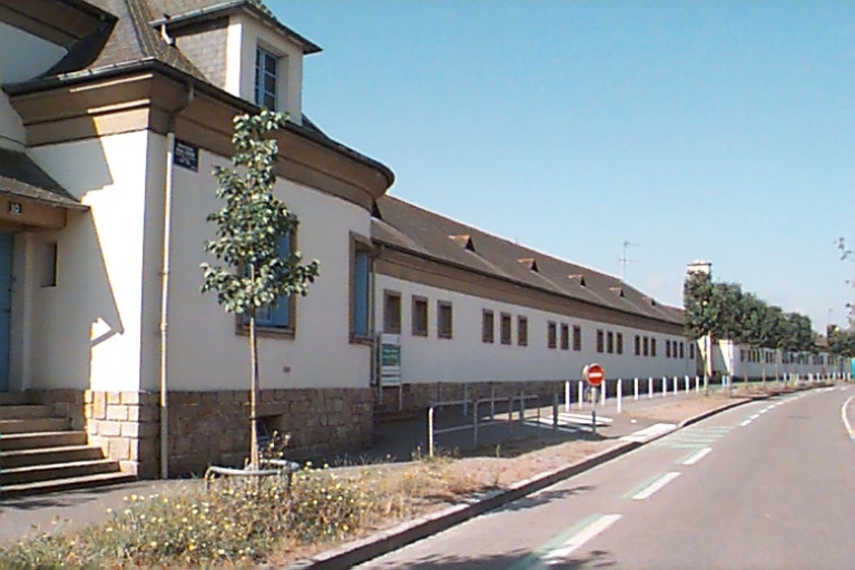 Groupe scolaire Oscar-Leroux, boulevard Oscar-Leroux ; rue de Châtillon (Rennes)