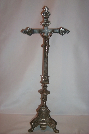 Croix d'autel 1