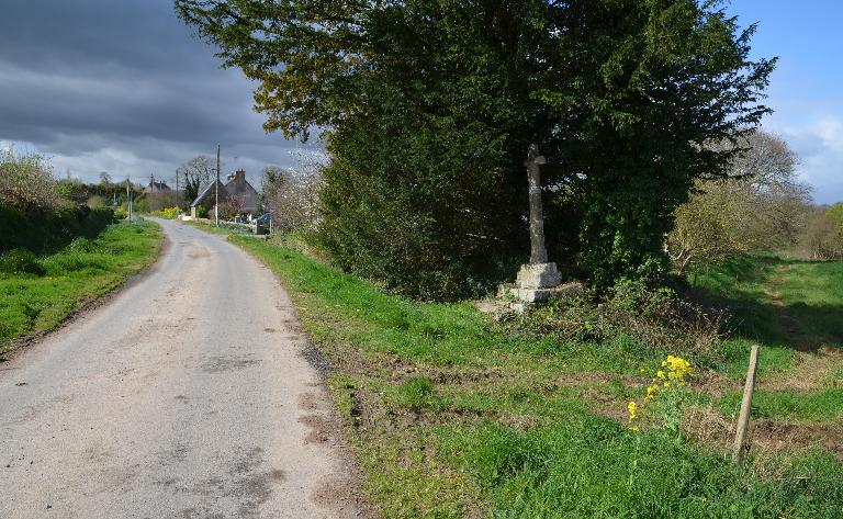 Croix de chemin de Kervoëder (Ploubezre)