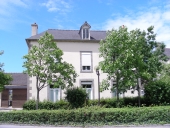 Ancienne mairie-école, rue Raphaël de Folligné (La Gouesnière)