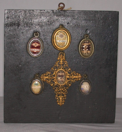 Reliquaire de sainte Thérèse, sainte Chantal, saint François d'Assise et saint François de Sales
