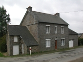 Maison, le Rocher Abraham (Saint-Pierre-de-Plesguen fusionnée en Mesnil-Roc'h en 2019)