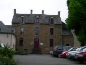 Maison, actuellement école professionnelle, 50 rue Nationale (Tinténiac)