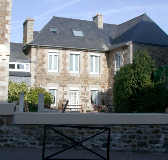 Maison, 12 rue du Maréchal Foch (Perros-Guirec)