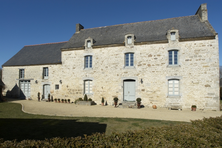 L'architecture domestique : les maisons et les fermes des 3 communes de Caulnes