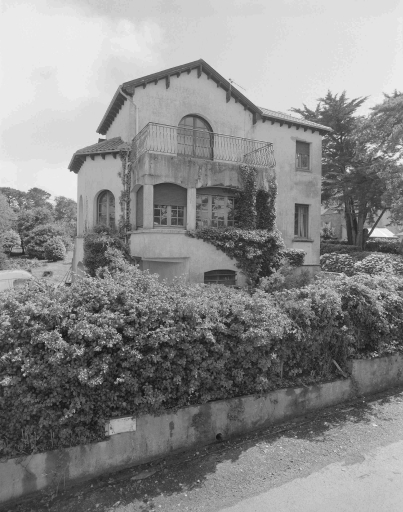 Maison de villégiature dite la Frégate, 16 allée centrale de Lan-Kerellec ; rue de Roc'h-Ascoat, Lan-Kerellec (Trébeurden)