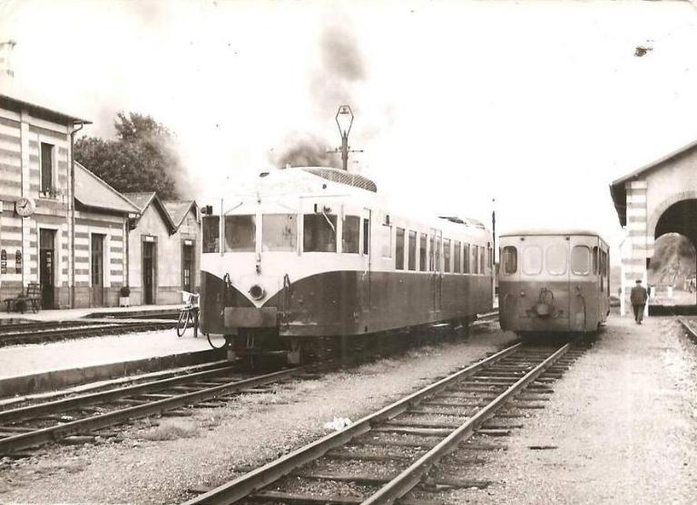 La gare de Châteaulin-Embranchement, rue de la Gare (Châteaulin)