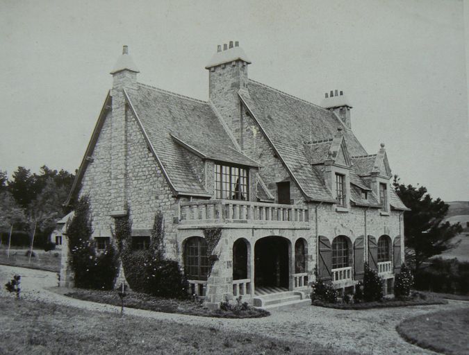 Maison de villégiature Le Clair-Logis, actuellement Les Grottes, 6 rue de Rulianec, le Portzic (Crozon)