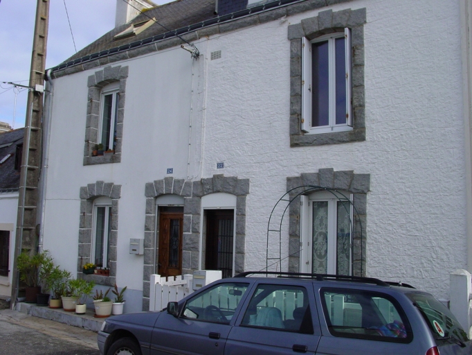 Maison double, 22 et 24 rue Amiral Ronarch (Etel)