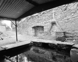 Fontaine Notre-Dame, lavoir, rue Bourienne (Uzel)