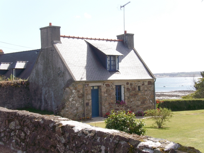 Maison, Lanagu (Plougrescant)