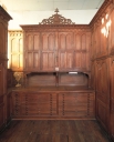 Meuble de sacristie : chasublier, 12 armoires