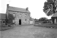 Manoir, Kercadou (Calanhel)