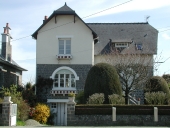 Maison, 13 avenue Du Guesclin (Tinténiac)