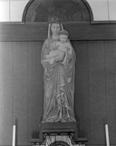 Statue (petite nature) : Vierge à l'Enfant, chapelle Sainte-Marie-de-la-Moisson (Val-d'Izé)