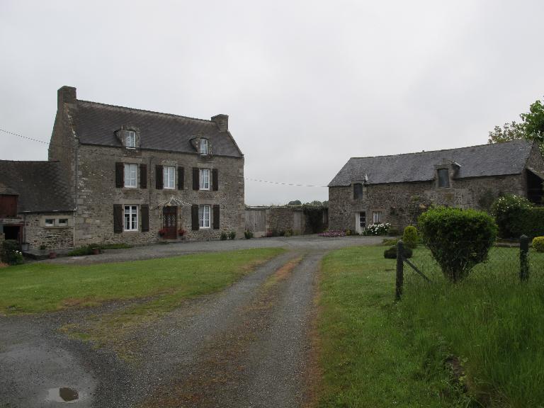 Les maisons et fermes de la commune de Corseul