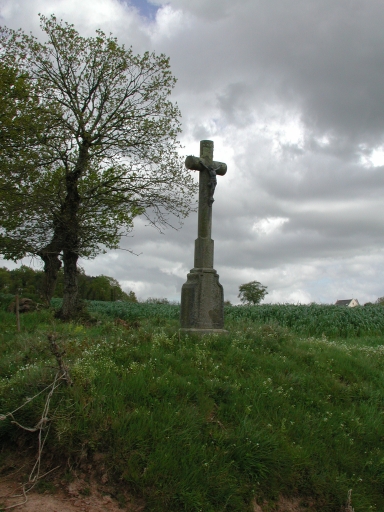 Croix de chemin, les Vaux (Monterfil)