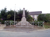 Monument aux morts, rue des Renardières (Saint-Malo-de-Phily)